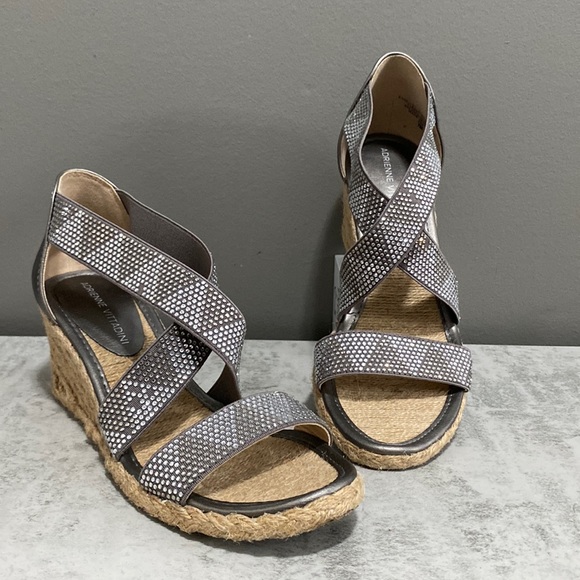 Adrienne Vittadini Women's Barri Strappy
Espadrille Wedge Sandals Size 7 - Picture 3 of 13